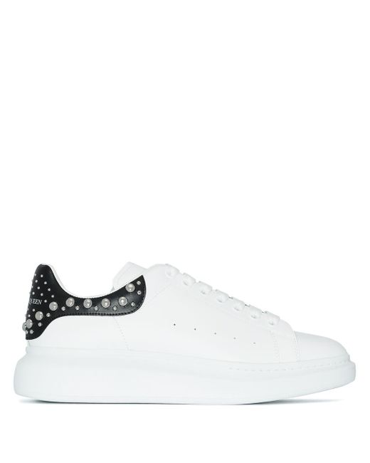 Alexander McQueen stud-embellished sneakers - Silver - Modafirma