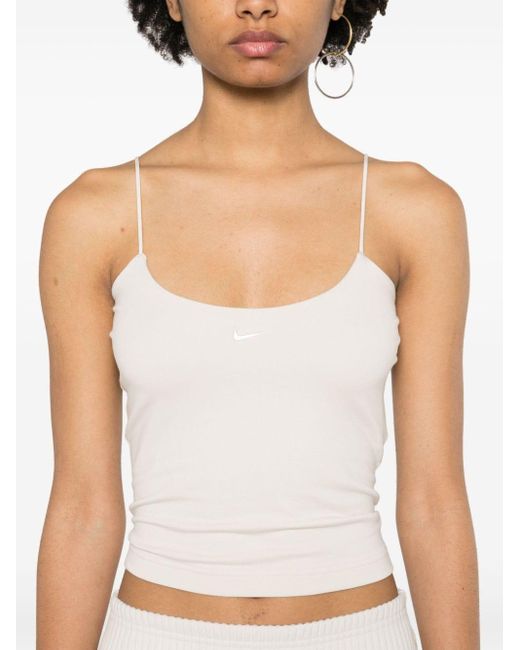 Nike Chill Knit Gebreide Cropped Top in het Natural