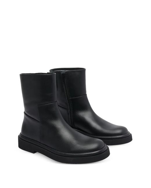 Paloma Barceló Black Zip-Detail Round-Toe Ankle Boots
