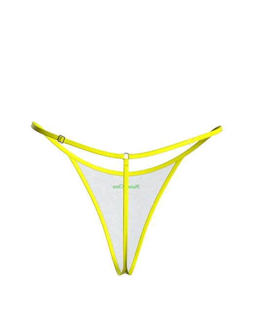 Maison Close Yellow String Panorama