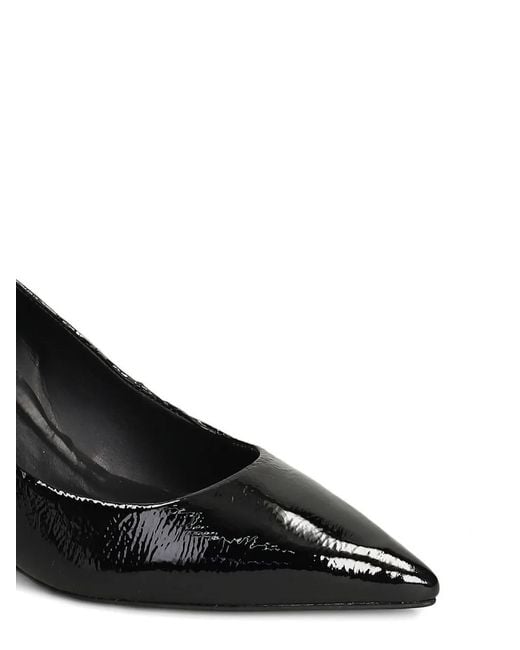 Carrano Black Pointed Pumps