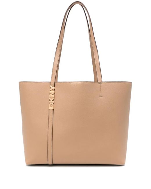 Sac À Main Médium À Plaque Logo DKNY en coloris Natural