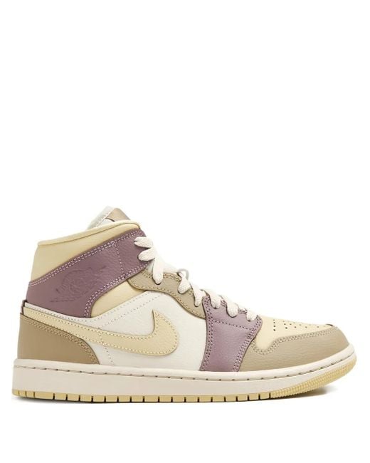 Nike Air Jordan 1 Mid スニーカー Pink