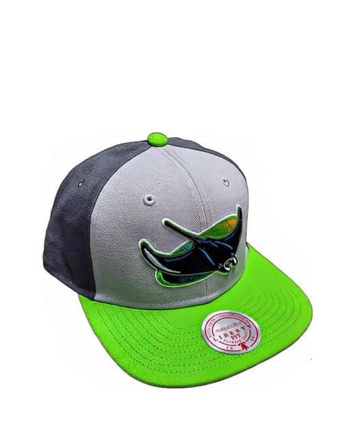 Mitchell & Ness Green Rays Cap for men