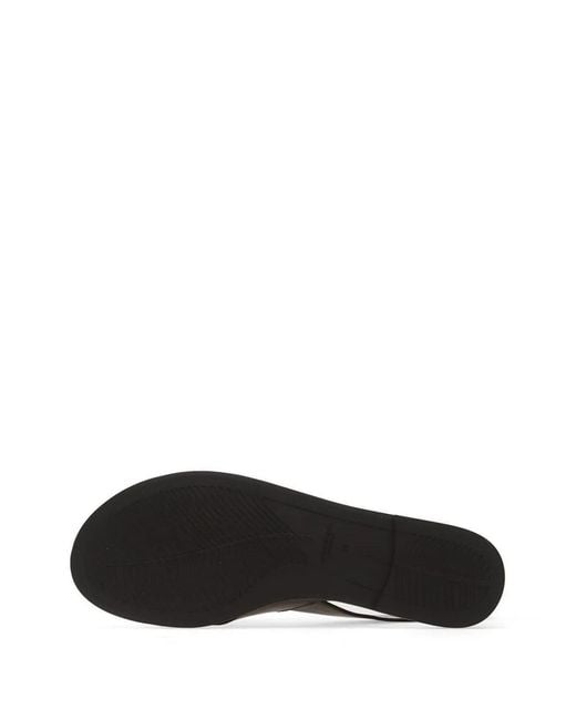 Vagabond White Tia Crossover-Strap Sandals