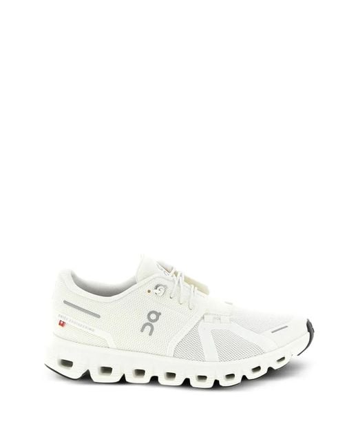 On Shoes White Cloud 6 Wide Sneakers