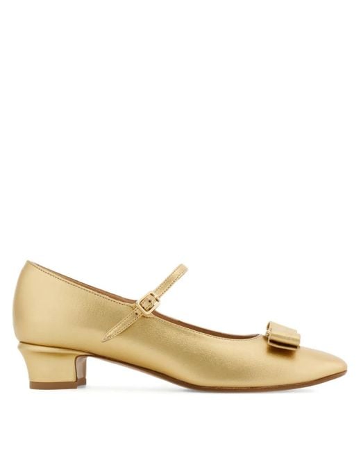 Zapatos Mary Jane Vara con tacón de 30 mm Ferragamo de color Natural