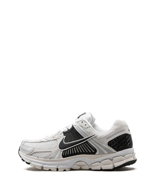 Sneakers Zoom Vomero 5 di Nike in Gray