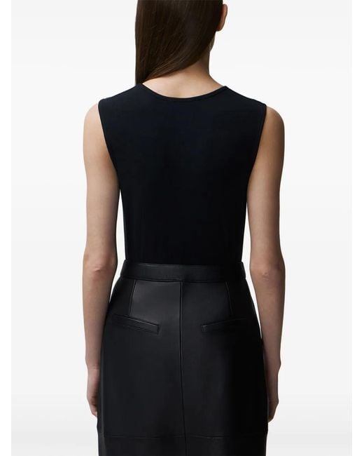 12 STOREEZ Black Round-Neck Tank Top