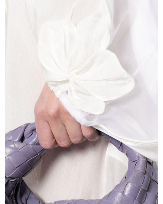 Vestido corto con apliques florales Genny de color White