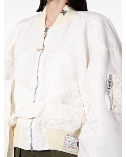 Veste bomber à logo appliqué Maison Mihara Yasuhiro en coloris White