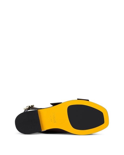 Doucal's White Buckle Leather Sandals