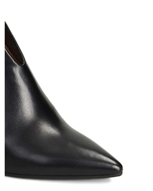 Julie Dee Black Pointed-Toe Boots