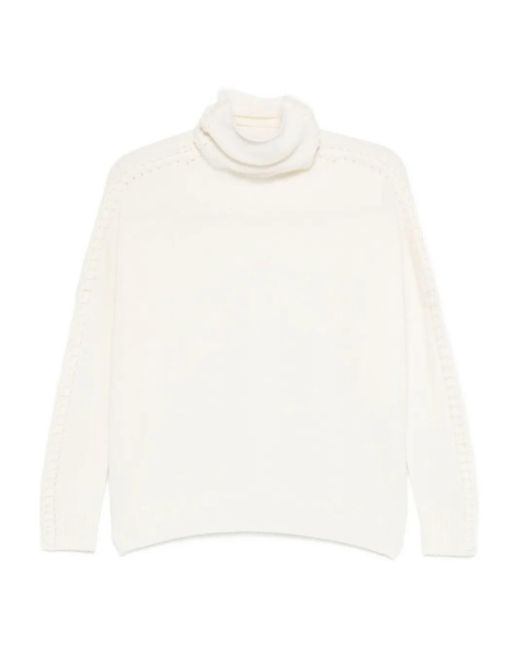 Kujten White Turtleneck Sweater