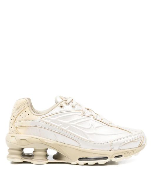 Sneakers Shox Ride 2 di Nike in White