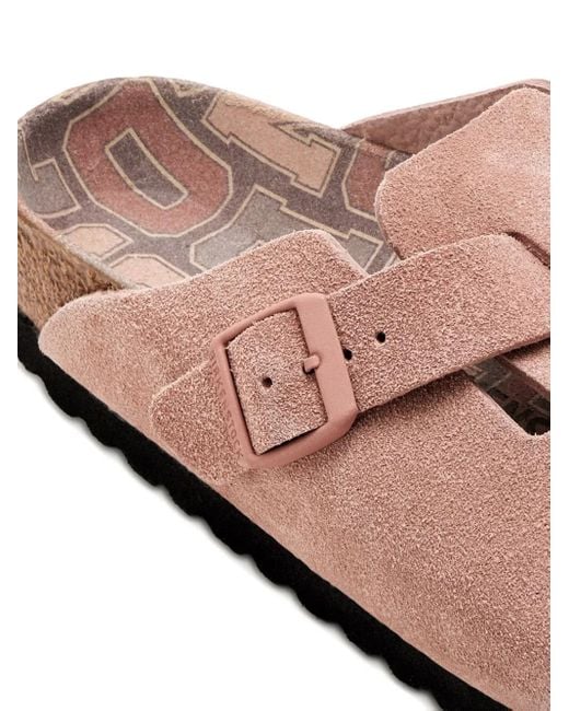 Zuecos Boston de ante con hebilla Birkenstock de color Pink
