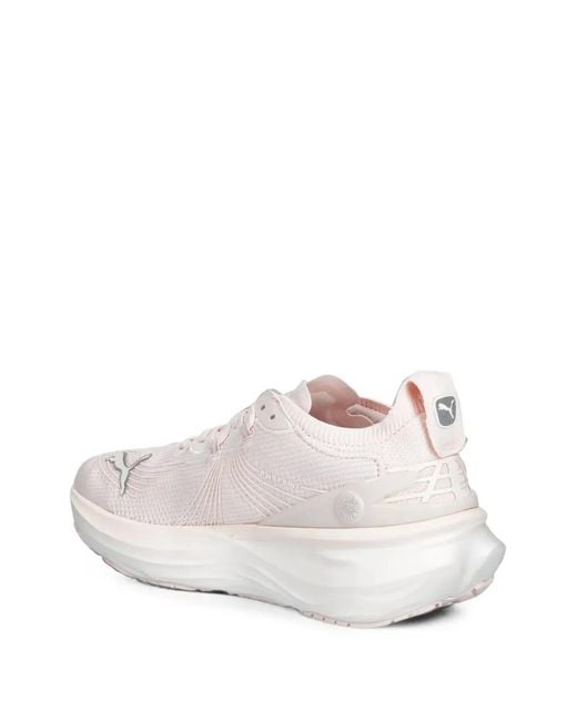 PUMA White Foreverrun Nitro 2 Round-Toe Low-Top Sneakers