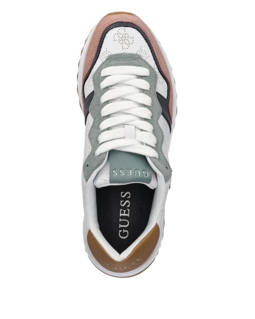 Guess White Plateau-Sneakers mit Logo