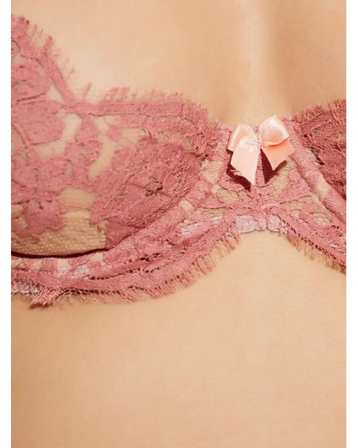 Sujetador con encaje floral DSquared² de color Pink