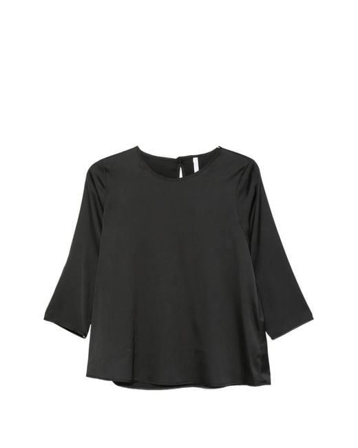 Imperial Black Three-Quarter Sleeve Top