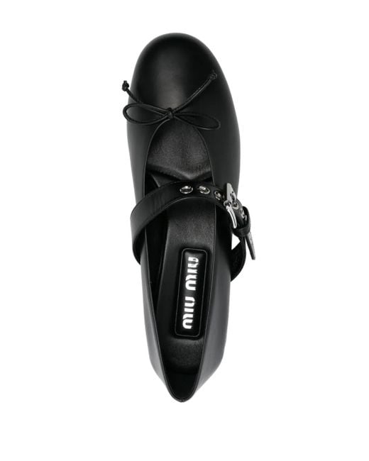 Miu Miu バックルストラップ パンプス Black