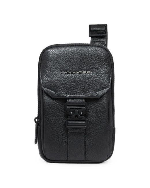 Piquadro Black Grained-Leather Buckle-Fastening Travel Pouch for men