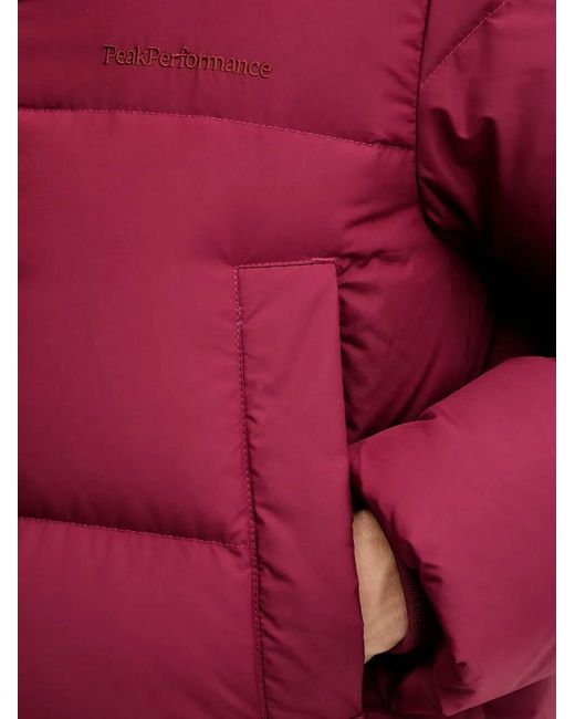 Plumífero Con Capucha Peak Performance de color Red