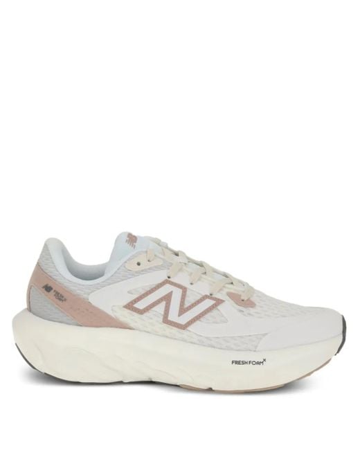 New Balance White Mesh-Panel Logo-Detail Sneakers