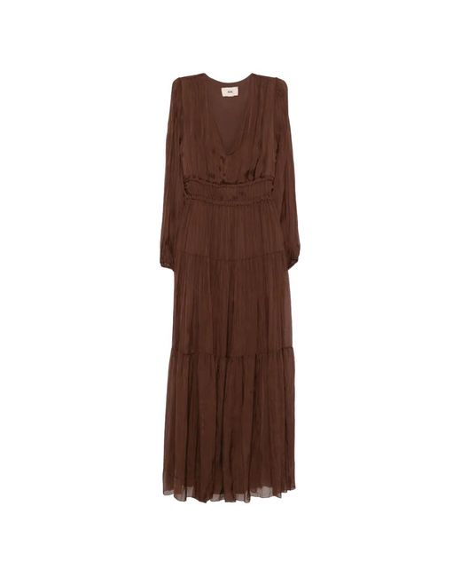 SOLOTRE Brown Tiered V-Neck Dress
