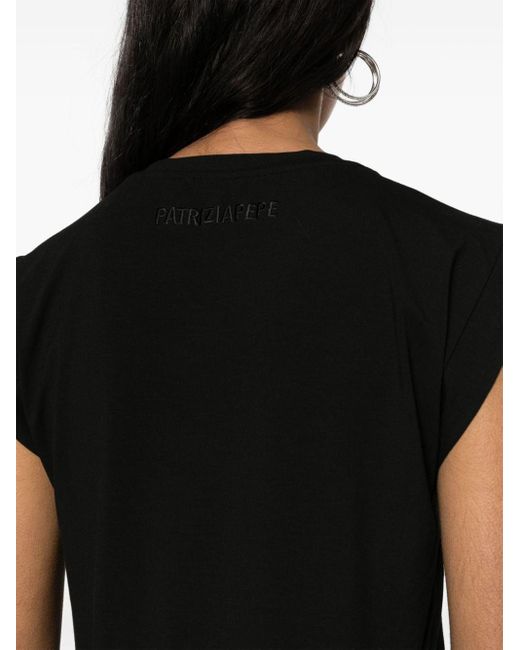Camiseta con logo y flecos Patrizia Pepe de color Black