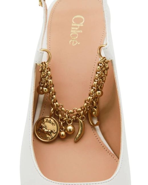 Chloé チャームチェーン パンプス Natural