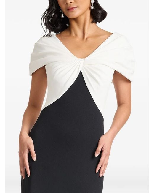 Tadashi Shoji Black Robe À Épaules Dénudées
