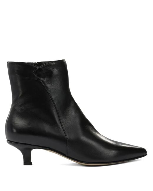 Pomme D ́Or Black Pointed leather boots