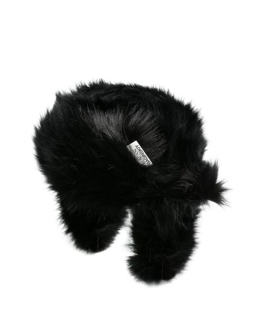 Ruslan Baginskiy Black Hut mit Ohrenklappen aus Faux Fur