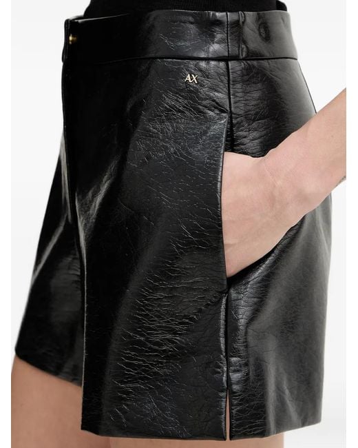 ARMANI EXCHANGE White Buttoned Shorts