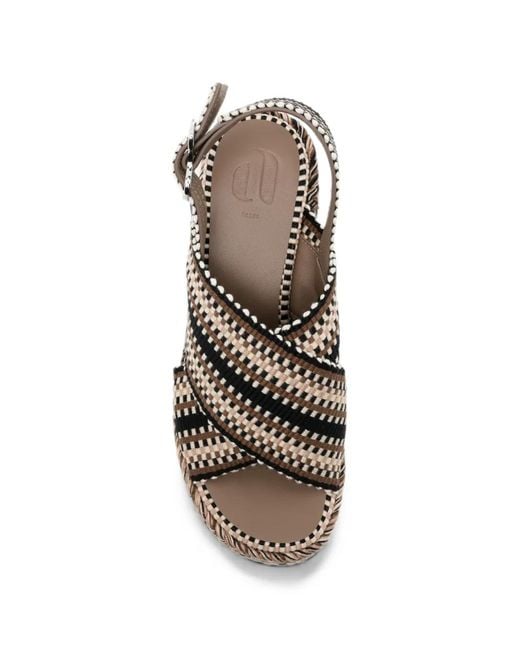Amambaih Natural Pia Sandals