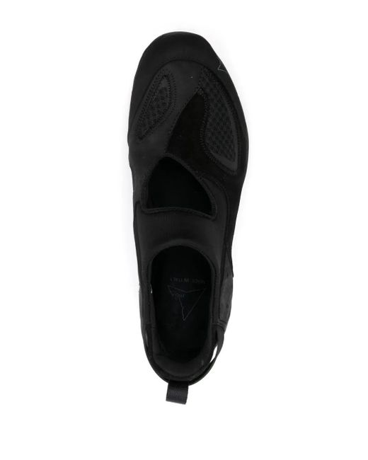 Roa Black Sandal Low-Top Sneakers