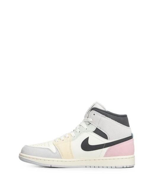 Nike White Logo-Patch Sneakers for men