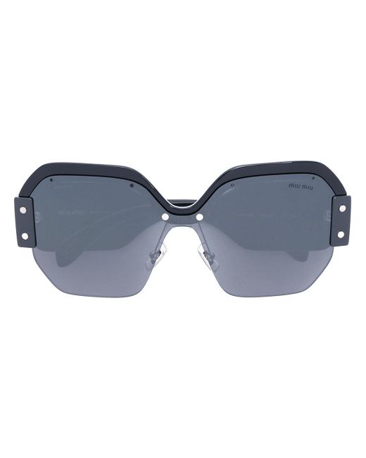 Tinted square sunglasses Miu Miu en coloris Black
