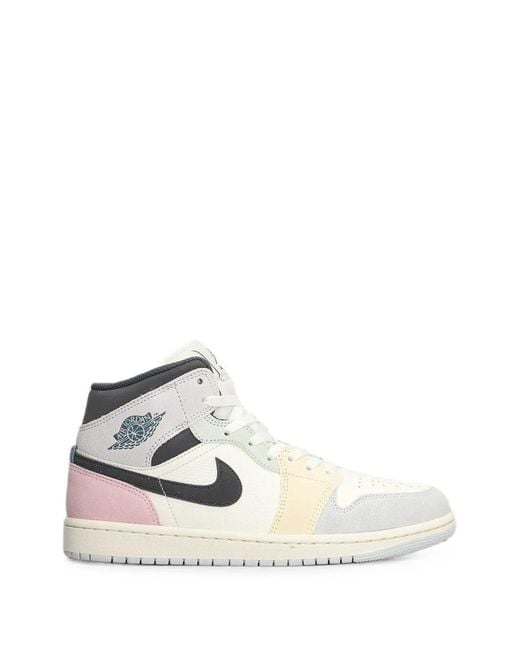 Nike White Logo-Patch Sneakers for men