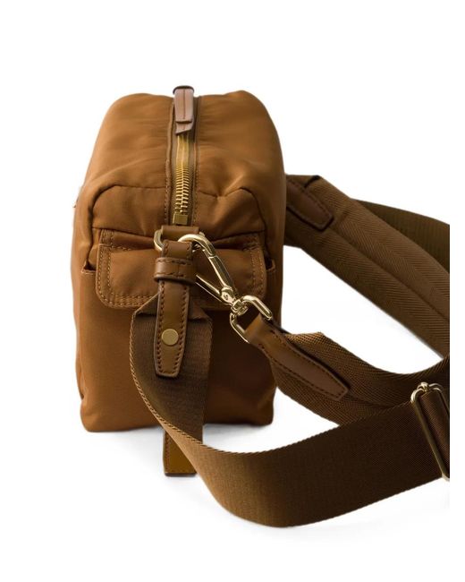 Borsa A Spalla Explore Piccola di Prada in Brown