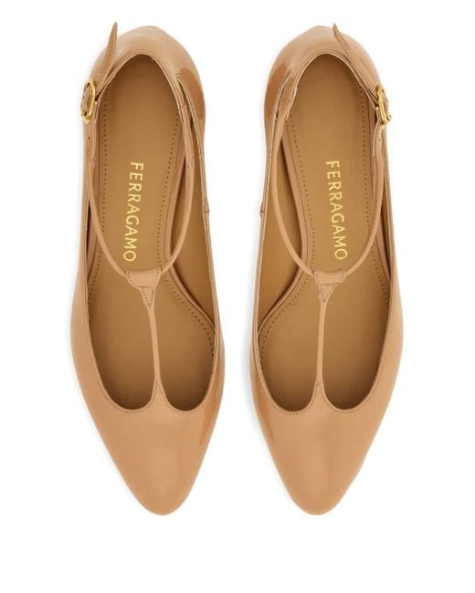 Ferragamo Natural Tania 40