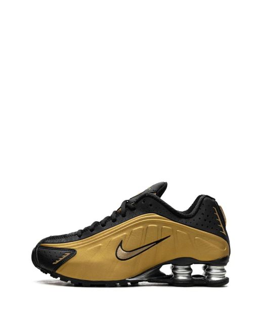 Nike Black Shox R4 /Metallic" Sneakers