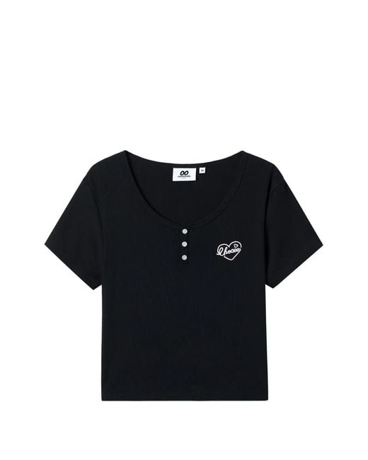 Chocoolate Black Ribbed Button-Embellished T-Shirt