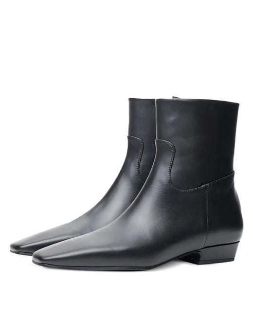 Poche Paris Black Square-Toe Boots