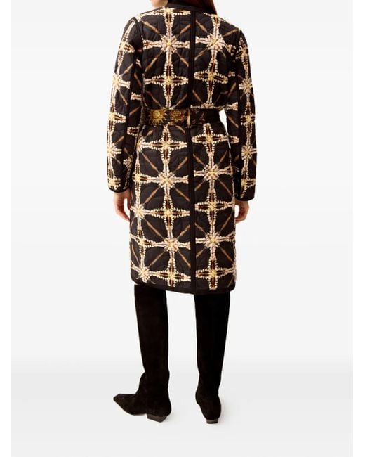 Marie Oliver Lee Jas in het Black