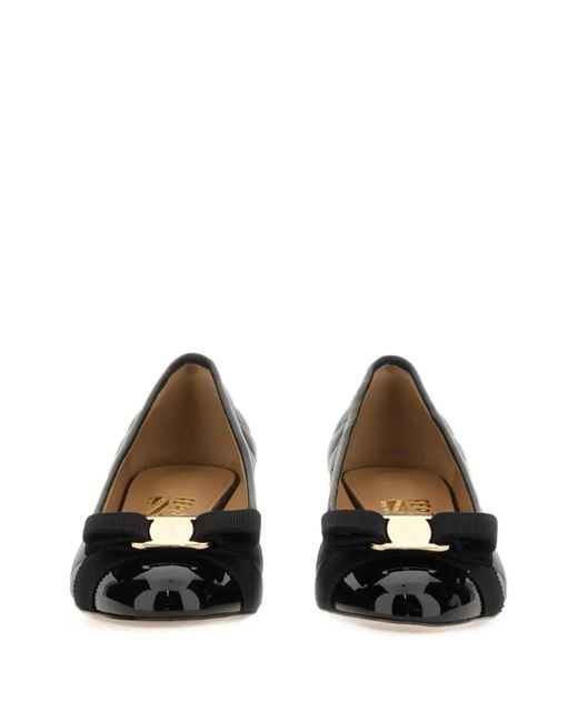 Ferragamo Black Gesteppte Pumps mit Schleife