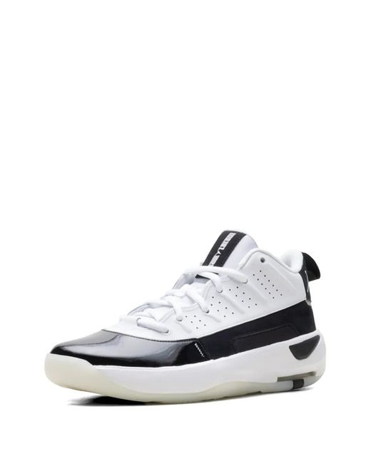 Nike White Max Aura 7 Sneakers for men