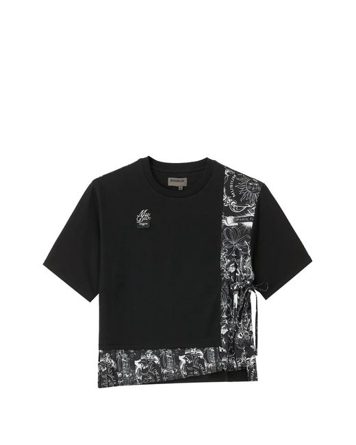 Musium Div. Black Graphic-Print Pleated T-Shirt