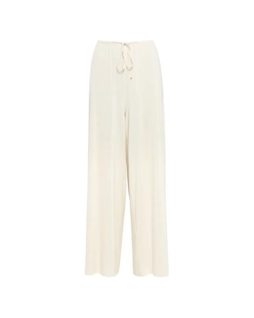 Eres Zelie Broek in het White